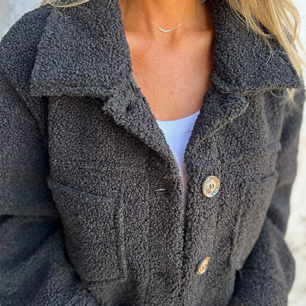 Chaqueta para mujer con botones y cuello