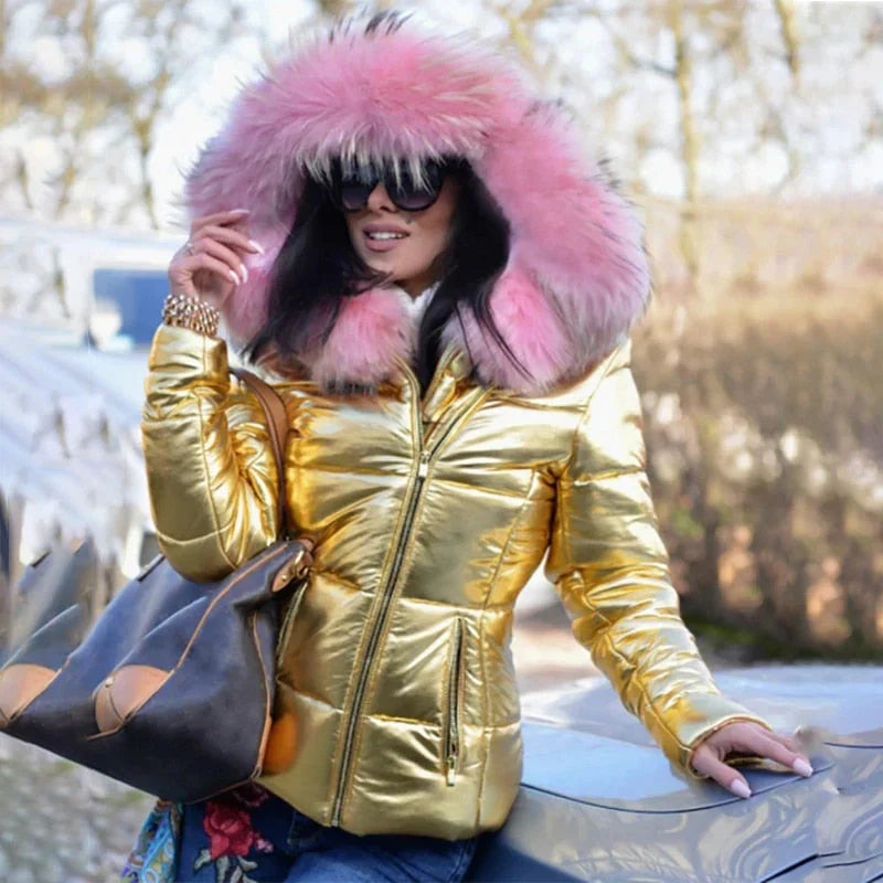 Chaqueta plumífera para mujer con capucha de pelo sintético