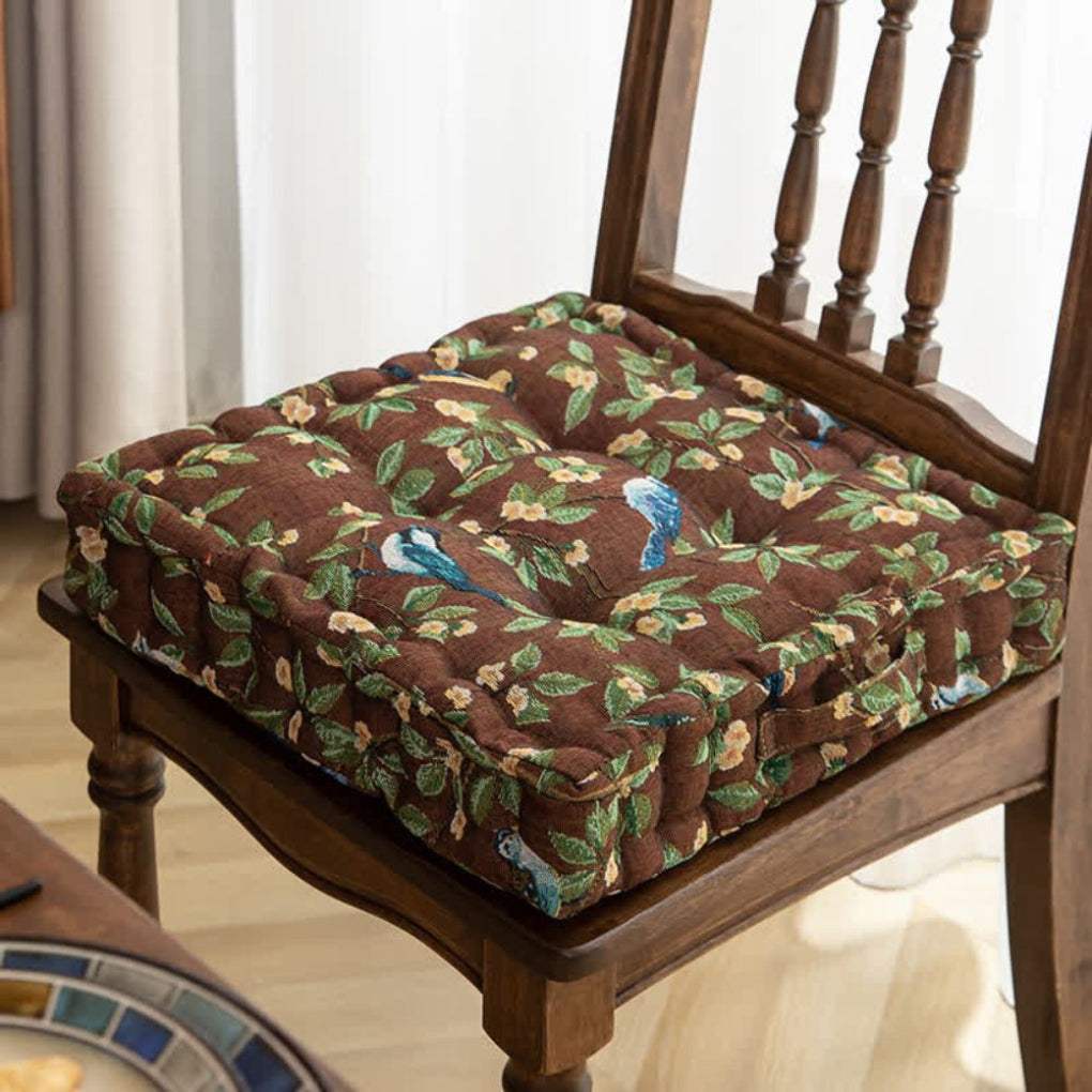 Cojín para silla con estampado de pájaros y hojas