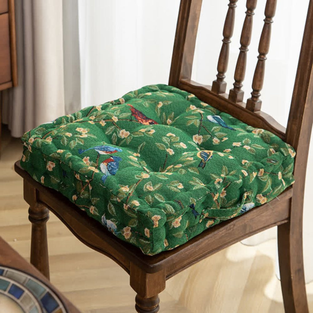 Cojín para silla con estampado de pájaros y hojas