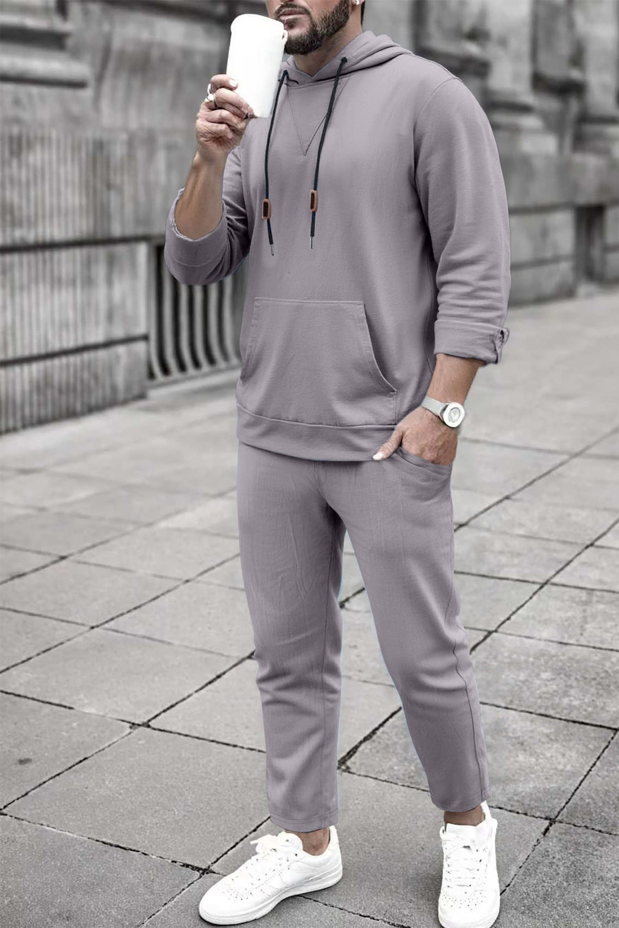 Conjunto casual de sudadera con capucha y pantalón de chándal