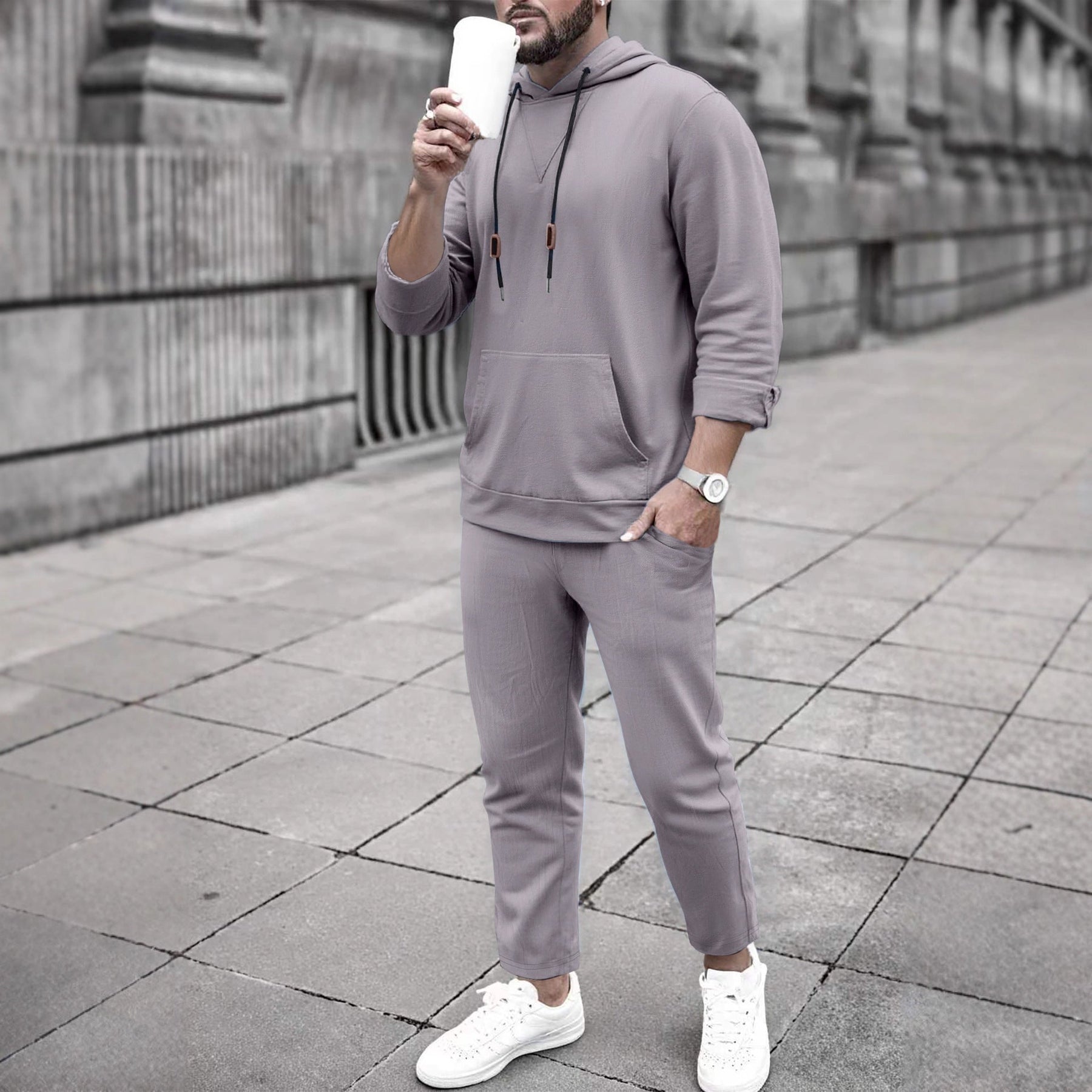 Conjunto casual de sudadera con capucha y pantalón de chándal