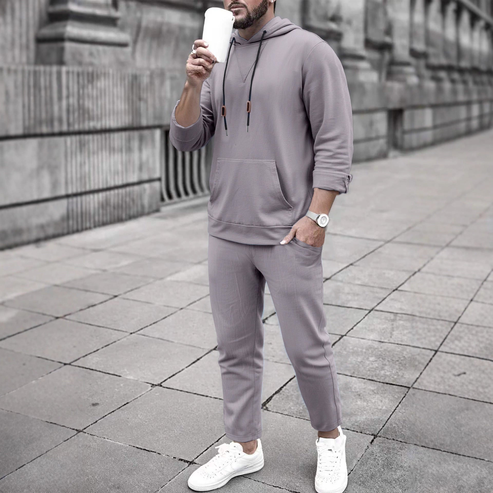 Conjunto casual de sudadera con capucha y pantalón de chándal