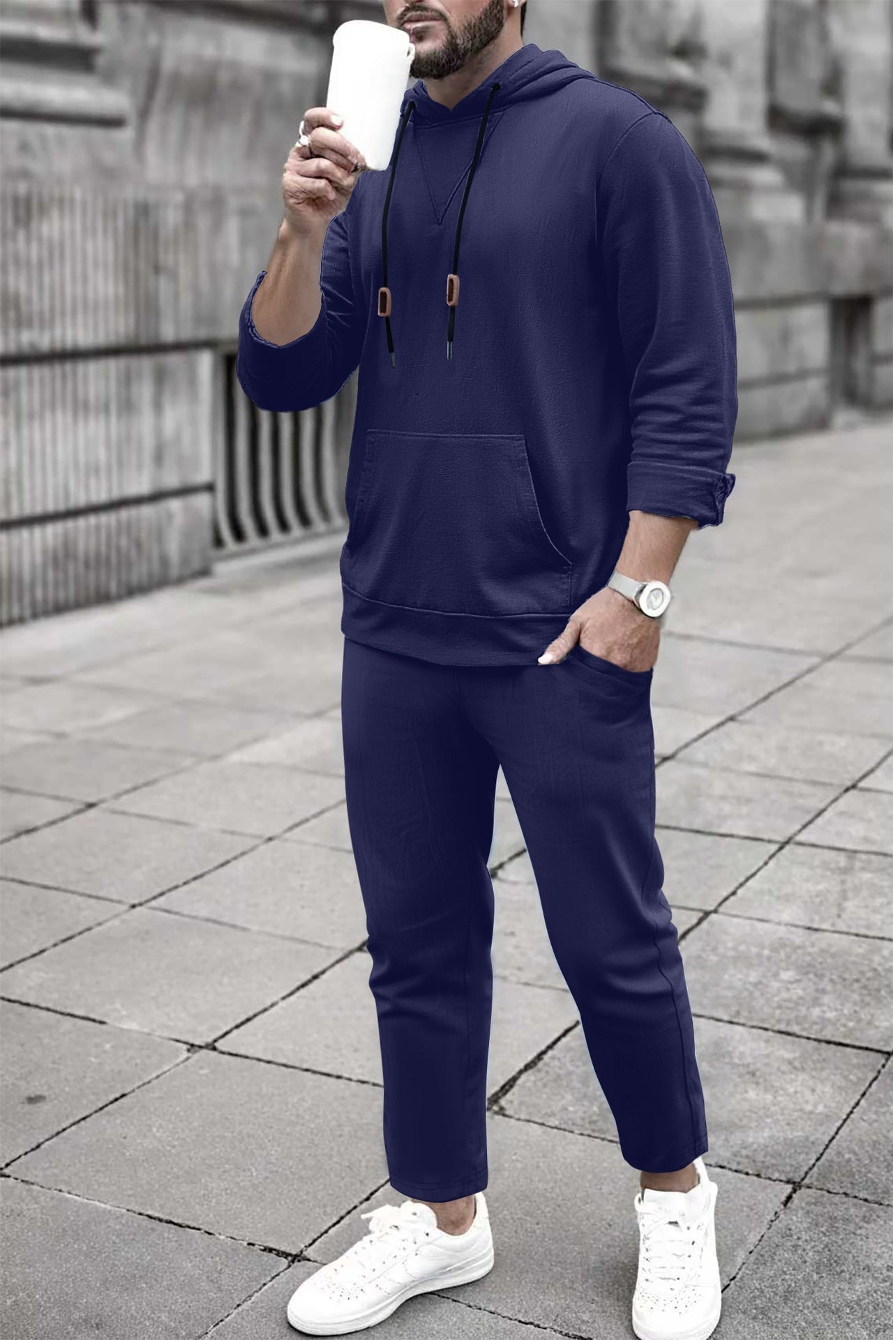 Conjunto casual de sudadera con capucha y pantalón de chándal