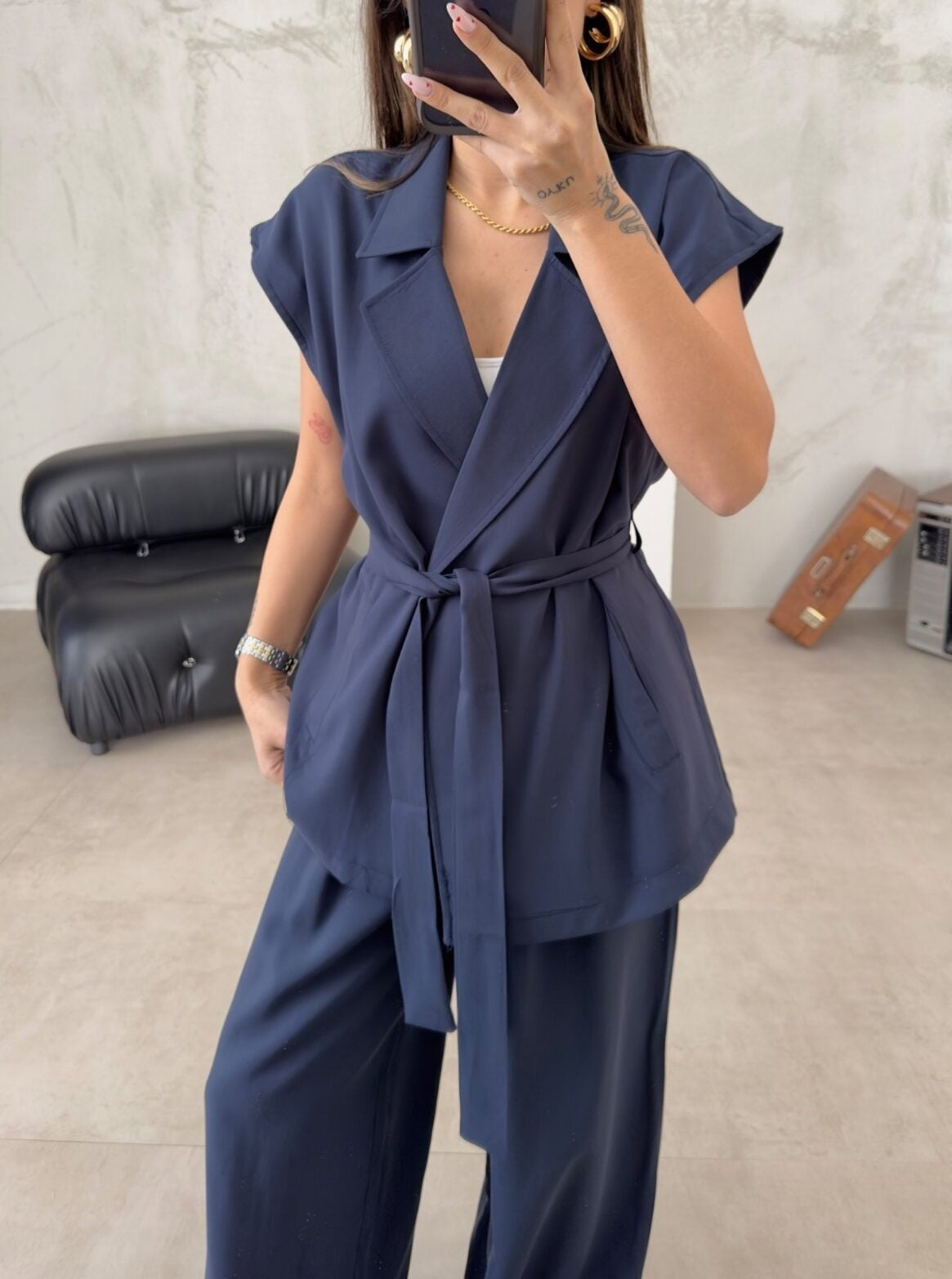 Conjunto casual para mujer de corte holgado con pantalón ancho a medida