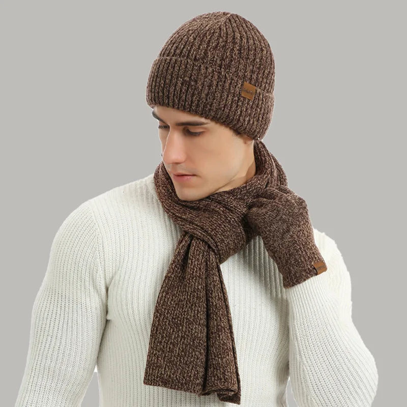 Conjunto de invierno con gorro, bufanda y guantes