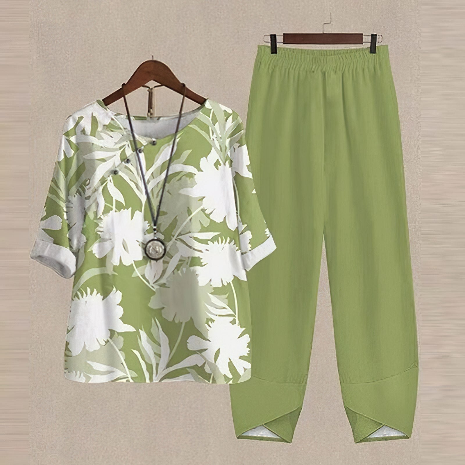 Conjunto de pantalón en mezcla de lino con estampado floral