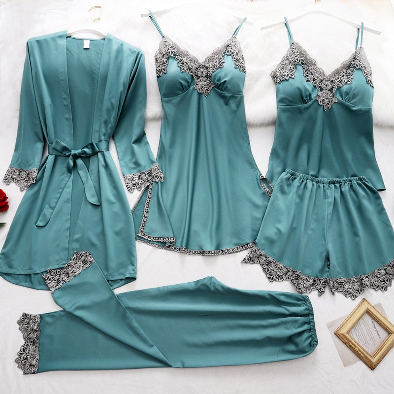 Conjunto de pijama satinado de lujo