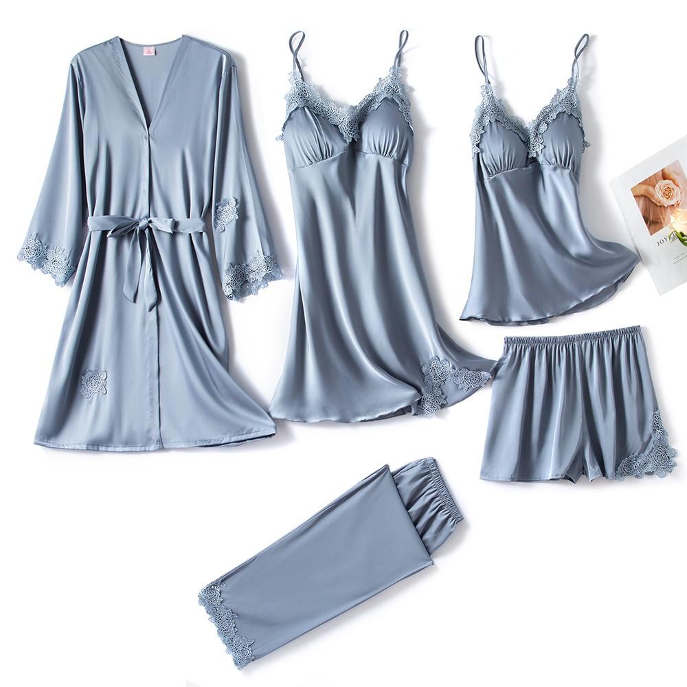 Conjunto de pijama satinado de lujo