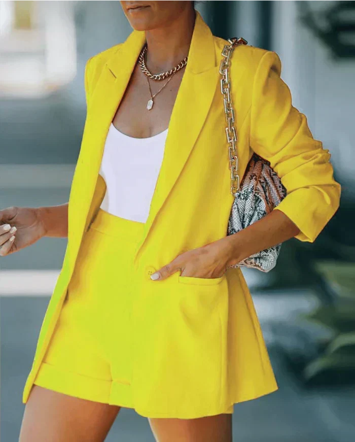 Conjunto elegante de blazer y pantalón corto a la moda - Ropa para mujer