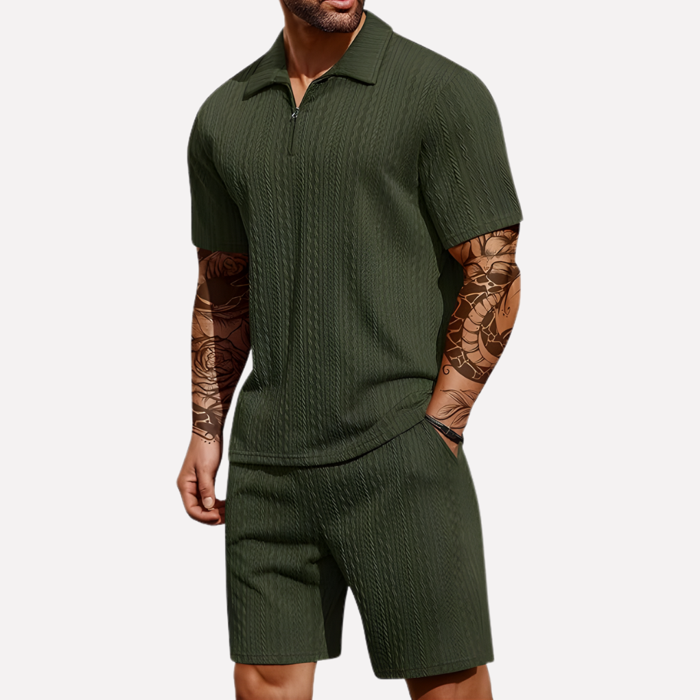 Conjunto estructurado de polo con cremallera y pantalones cortos