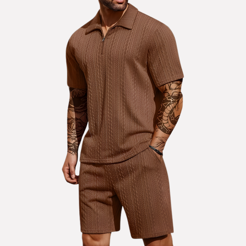 Conjunto estructurado de polo con cremallera y pantalones cortos