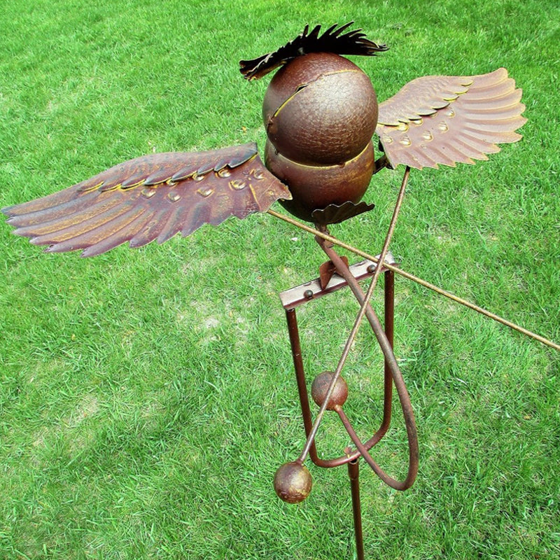 Decoración para jardín exterior: águila y búhos de metal