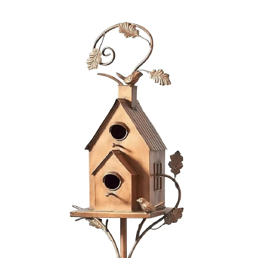 Elegante casa para pájaros con estaca para jardín y terraza