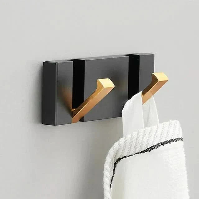 Elegante colgador de pared de acero inoxidable: ahorra espacio y con estilo para cualquier hogar