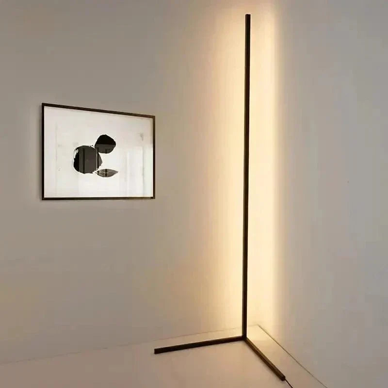 Elegante lámpara de esquina RGB con mando a distancia – Iluminación moderna