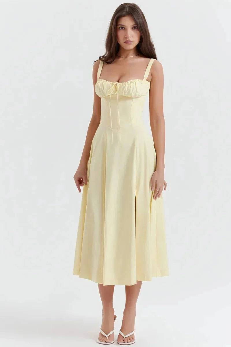 Elegante vestido de verano con estampado floral