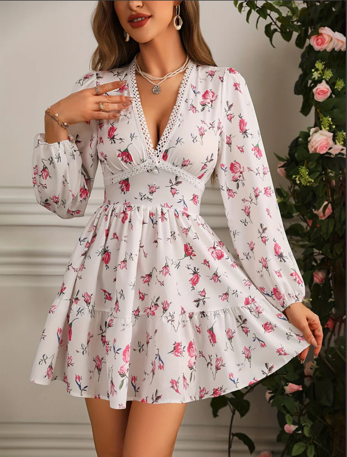Elegante vestido de verano con volantes y cuello en V