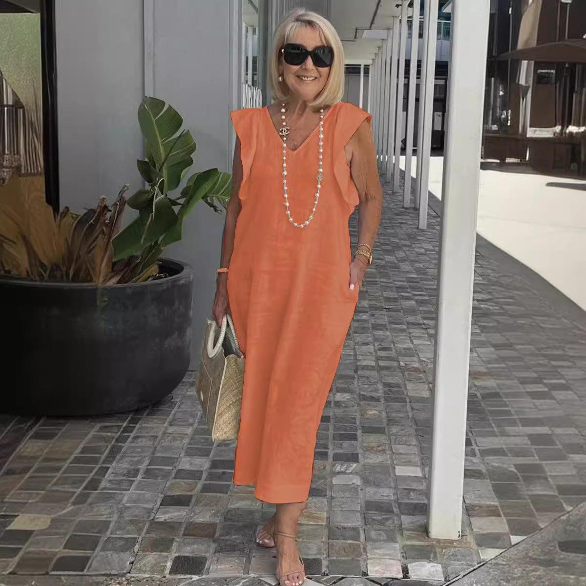 Elegante vestido de verano sin mangas
