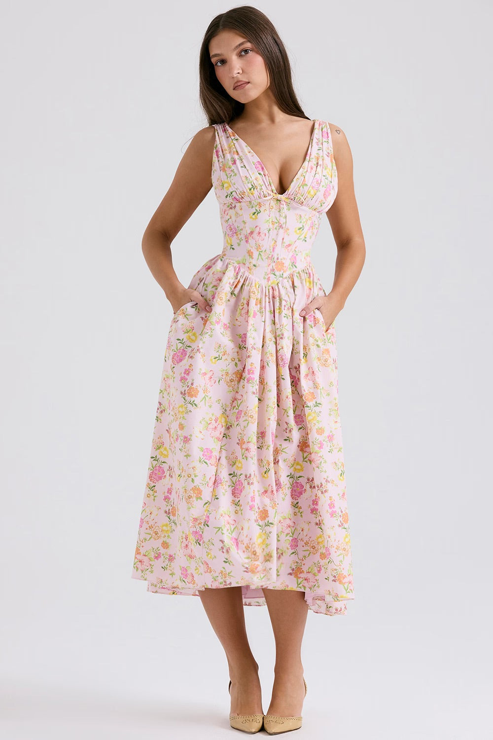 Elegante vestido floral de verano