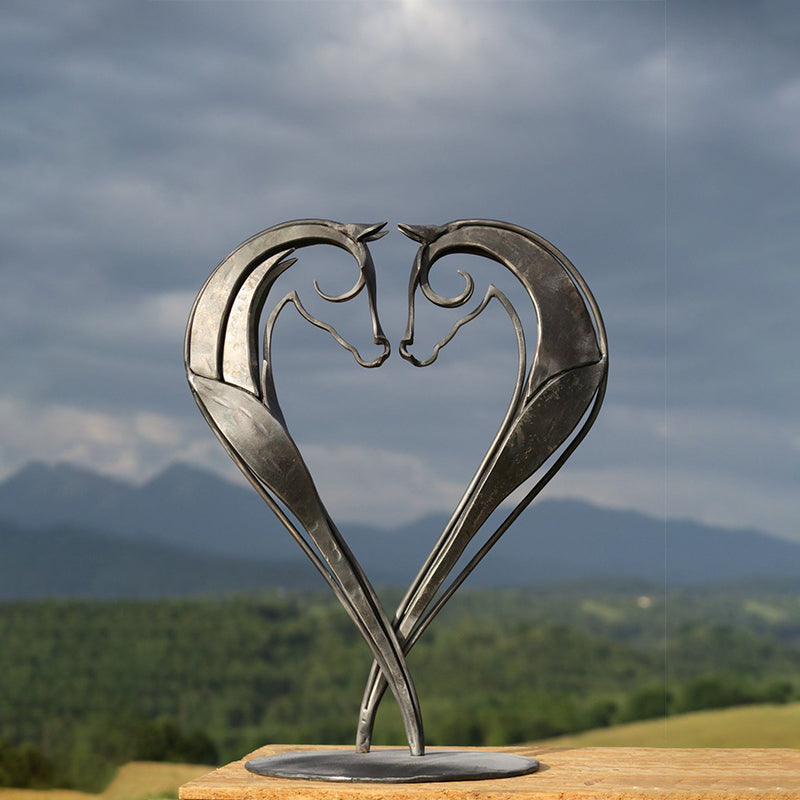 Escultura de caballo del beso