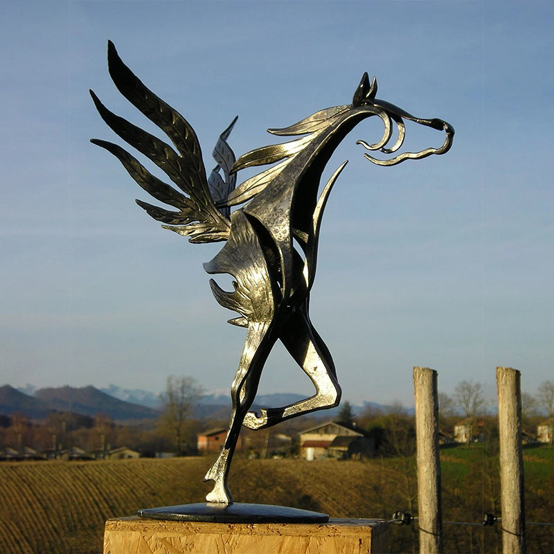 Escultura de caballo del beso