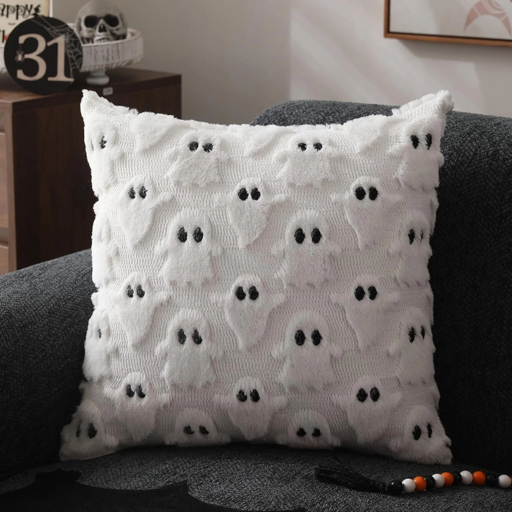 Funda de cojín de peluche de Halloween con fantasmas espeluznantes