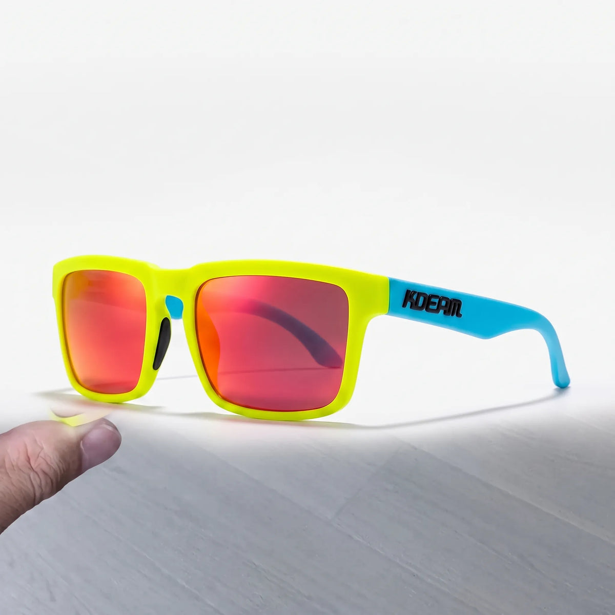 Gafas de sol polarizadas con montura cuadrada