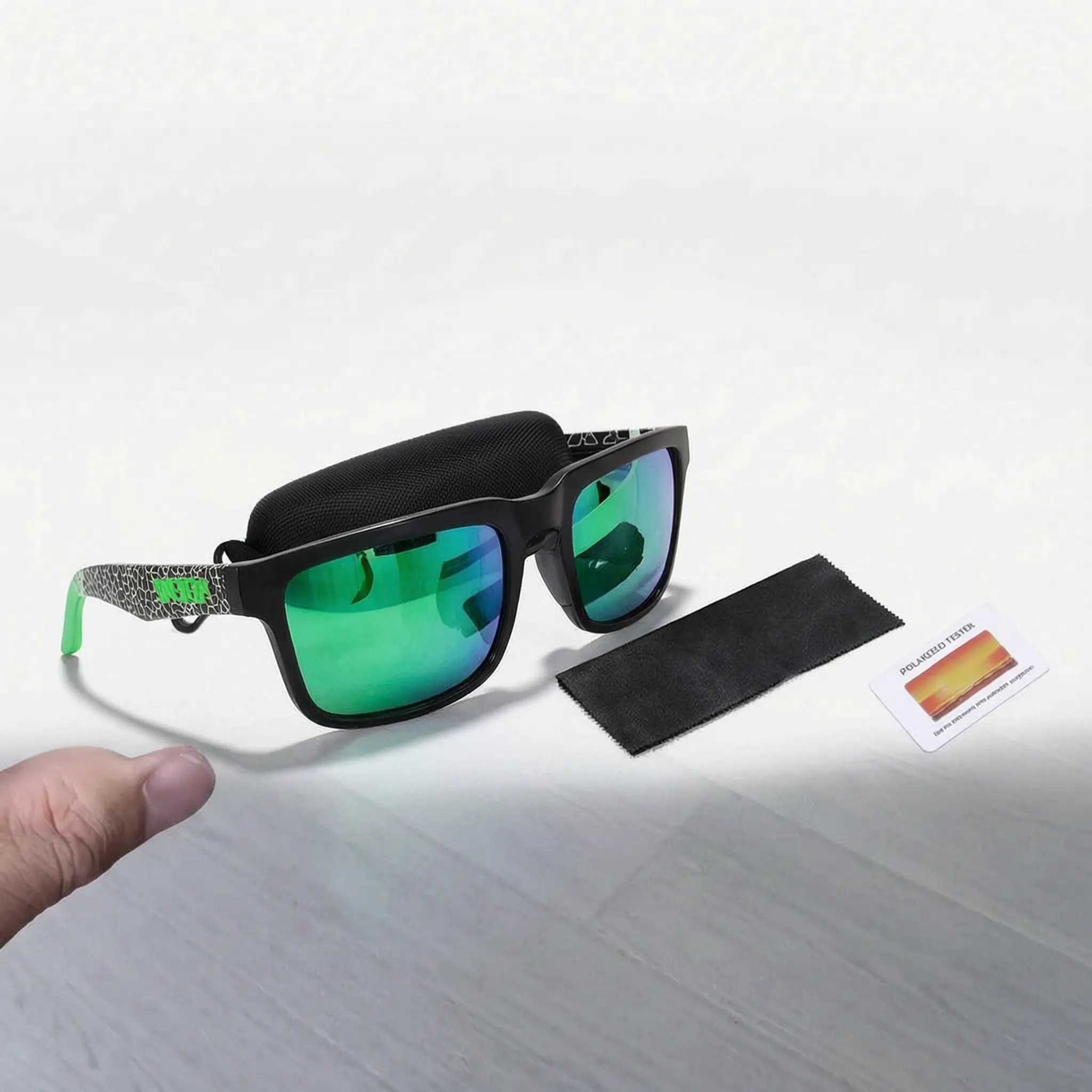 Gafas de sol polarizadas con montura cuadrada