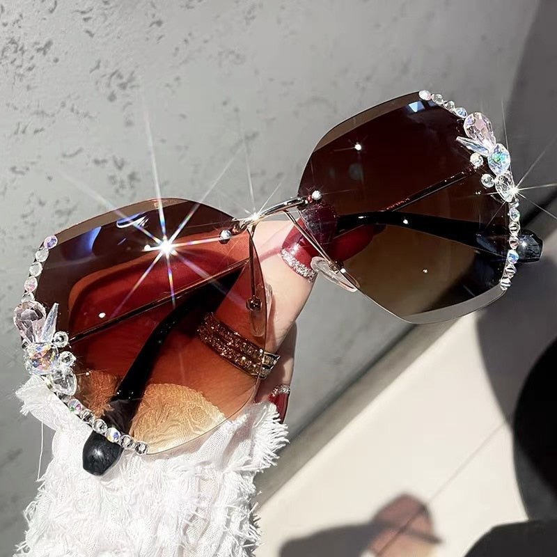 Gafas de sol sin montura con estrás