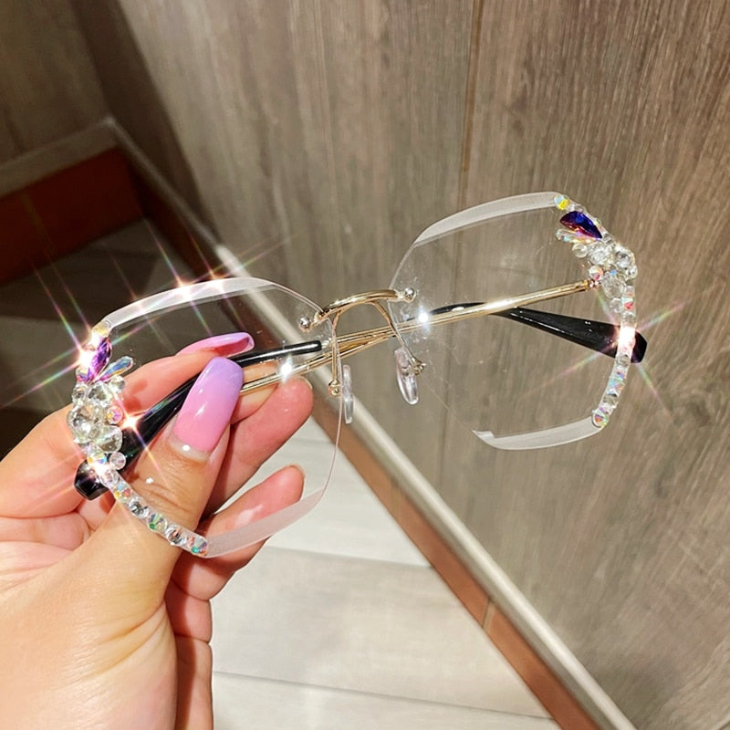 Gafas de sol sin montura con estrás