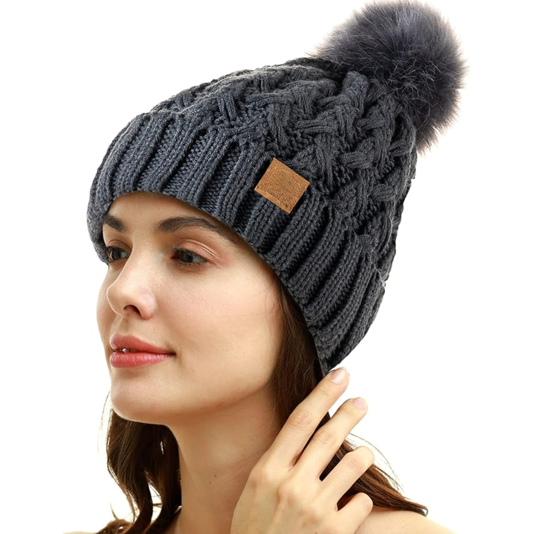 Gorro de invierno cómodo con pompón