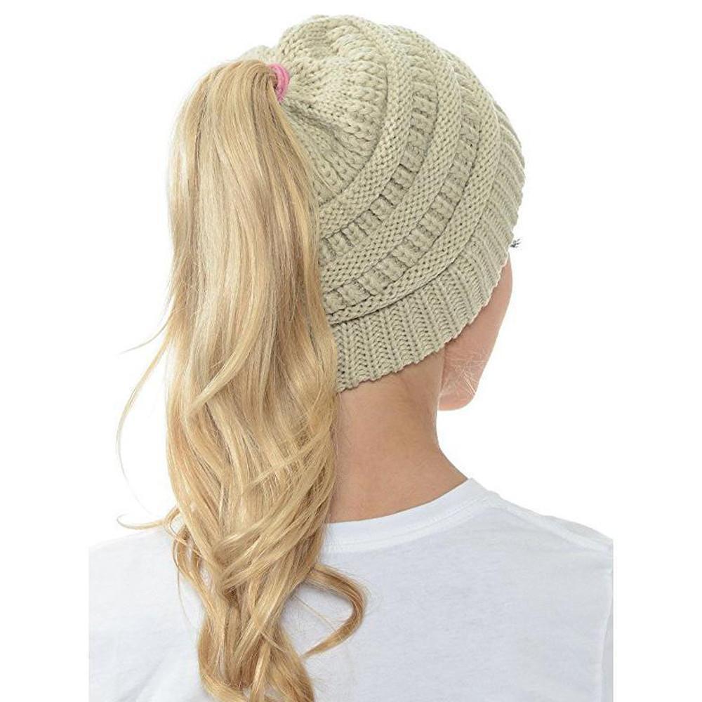 Gorro de punto de invierno para mujer con orificio para coleta – suave y casual