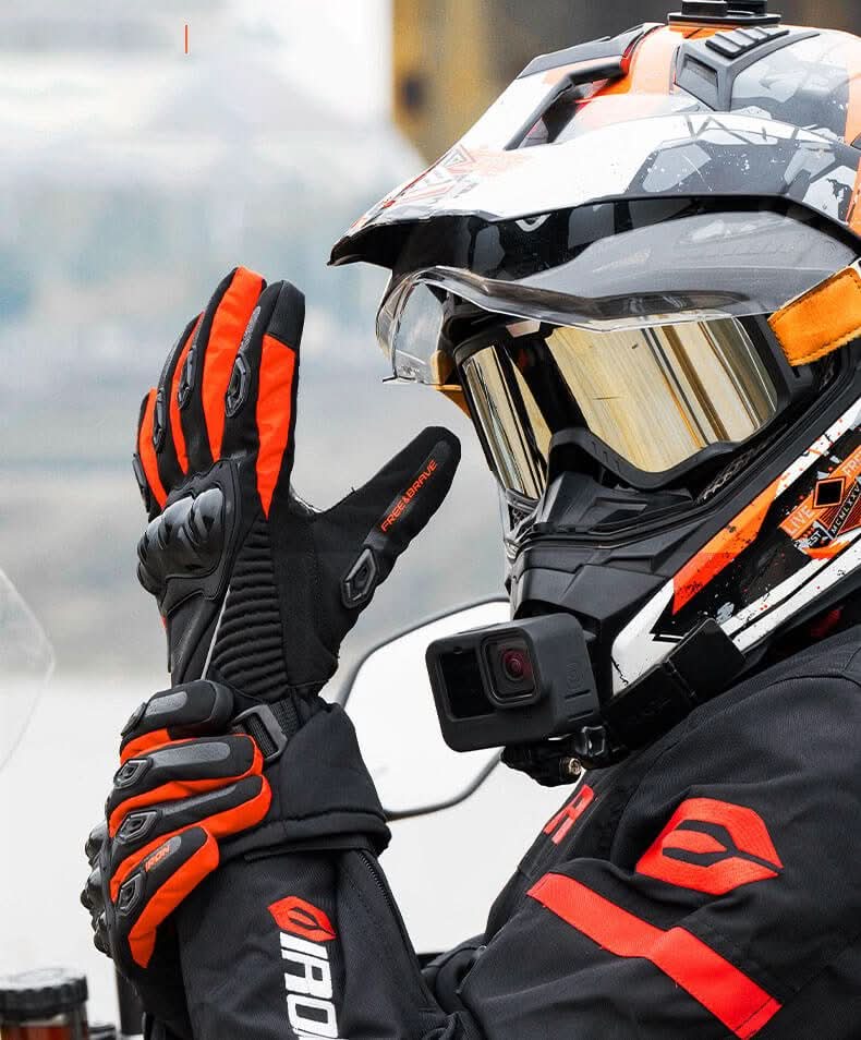 Guantes de moto impermeables y térmicos para trayectos de invierno