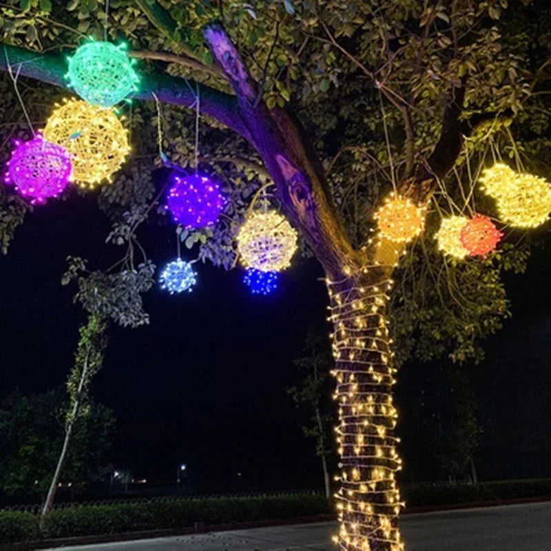 Guirnalda de Luces Decorativa para Exterior con Bolas de Ratán - Iluminación para Jardín - Esferas Decorativas