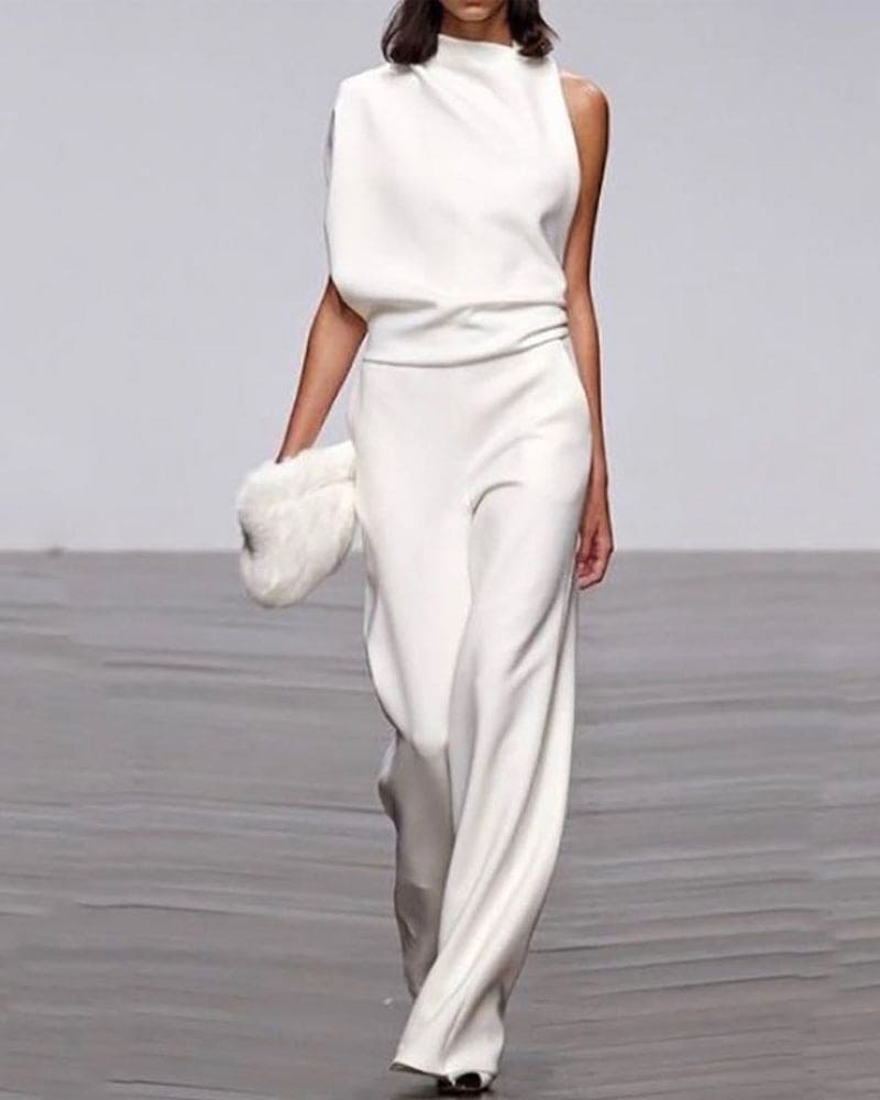 Jumpsuit elegante con cuello alto
