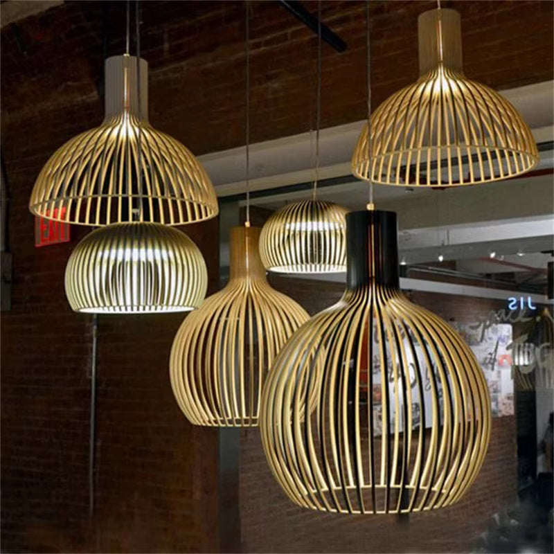 Lámpara Colgante – Diseño Orgánico de Madera para Interiores Cálidos