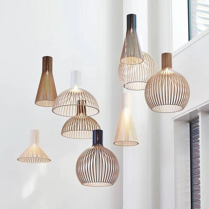 Lámpara Colgante – Diseño Orgánico de Madera para Interiores Cálidos
