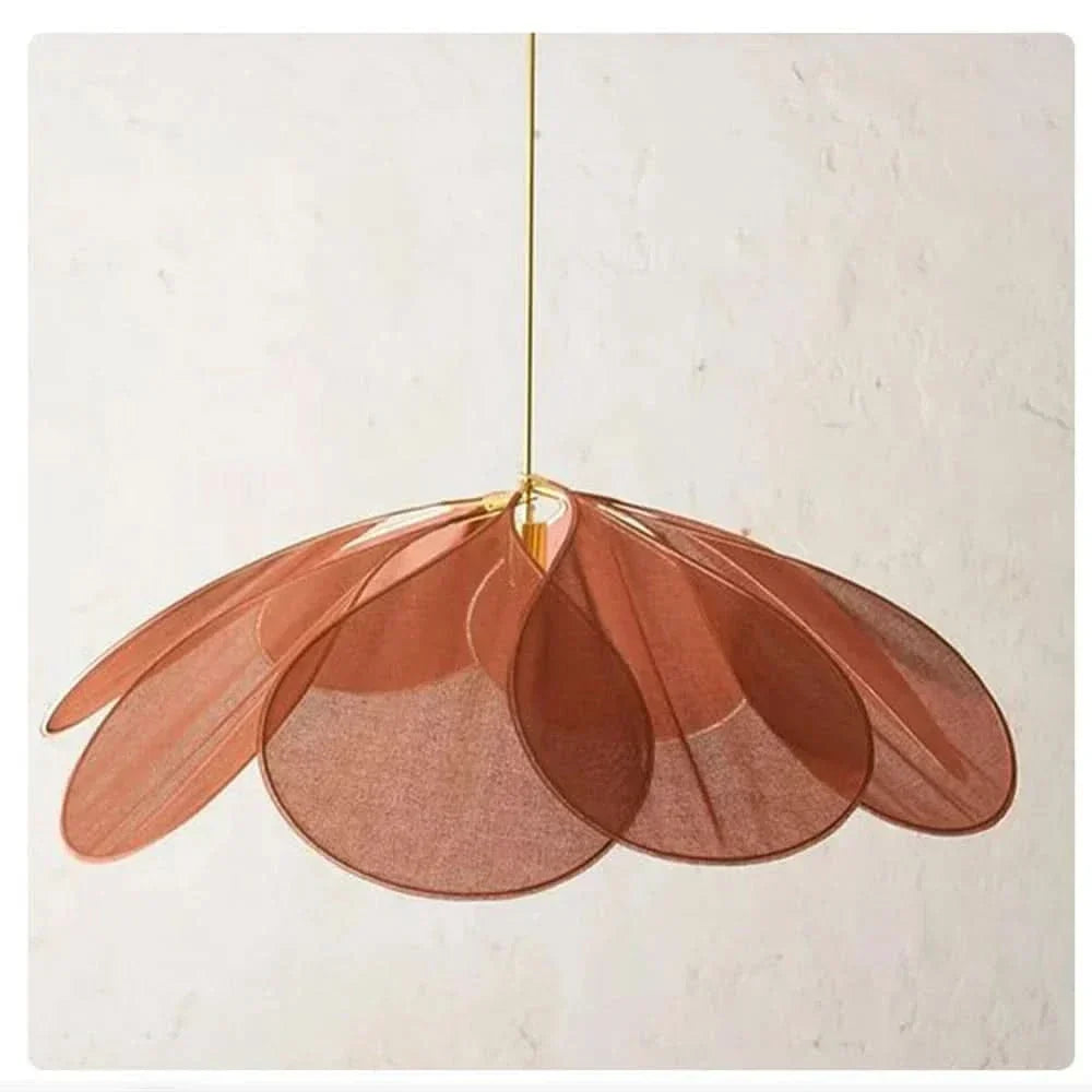Lámpara colgante floral con pantalla de tela cálida