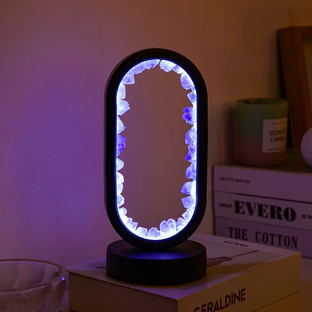 Lámpara de cristal natural de amatista: luz relajante para dormitorio y meditación