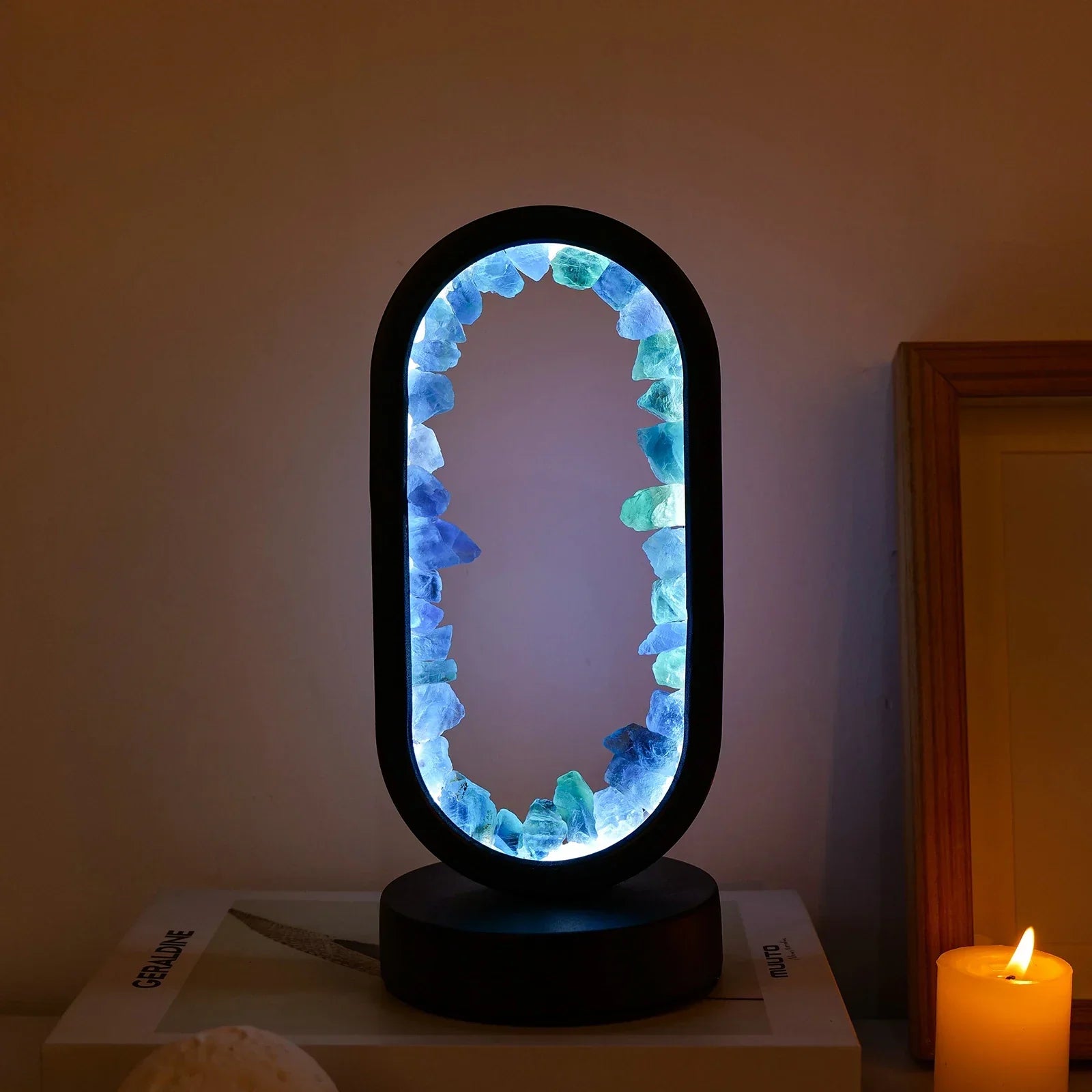 Lámpara de cristal natural de amatista: luz relajante para dormitorio y meditación