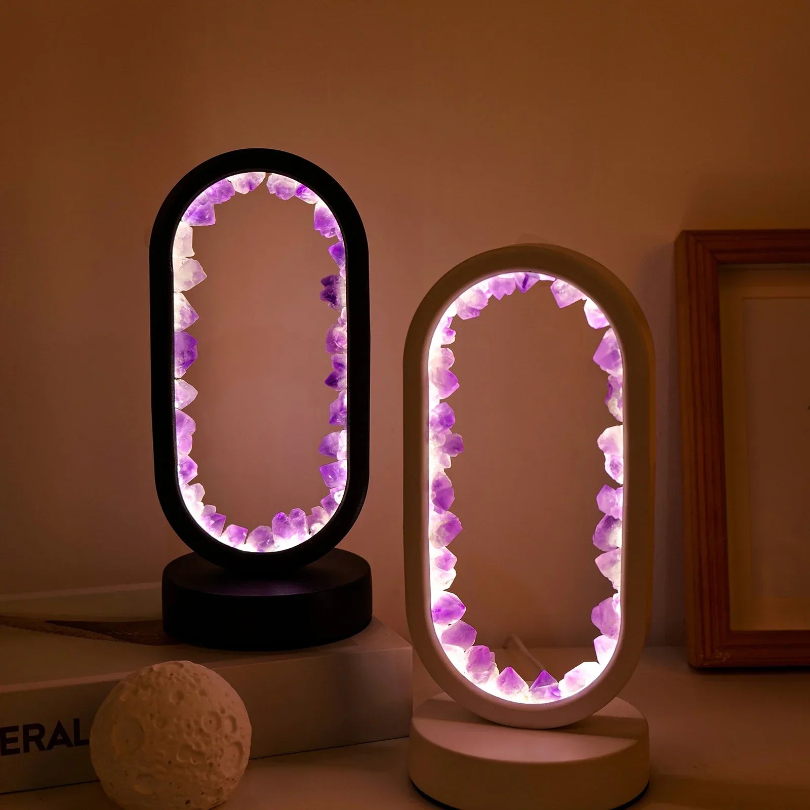 Lámpara de cristal natural de amatista: luz relajante para dormitorio y meditación
