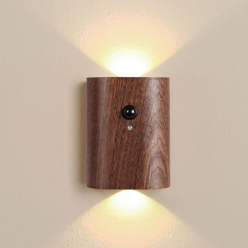 Lámpara de madera con sensor de movimiento y batería recargable