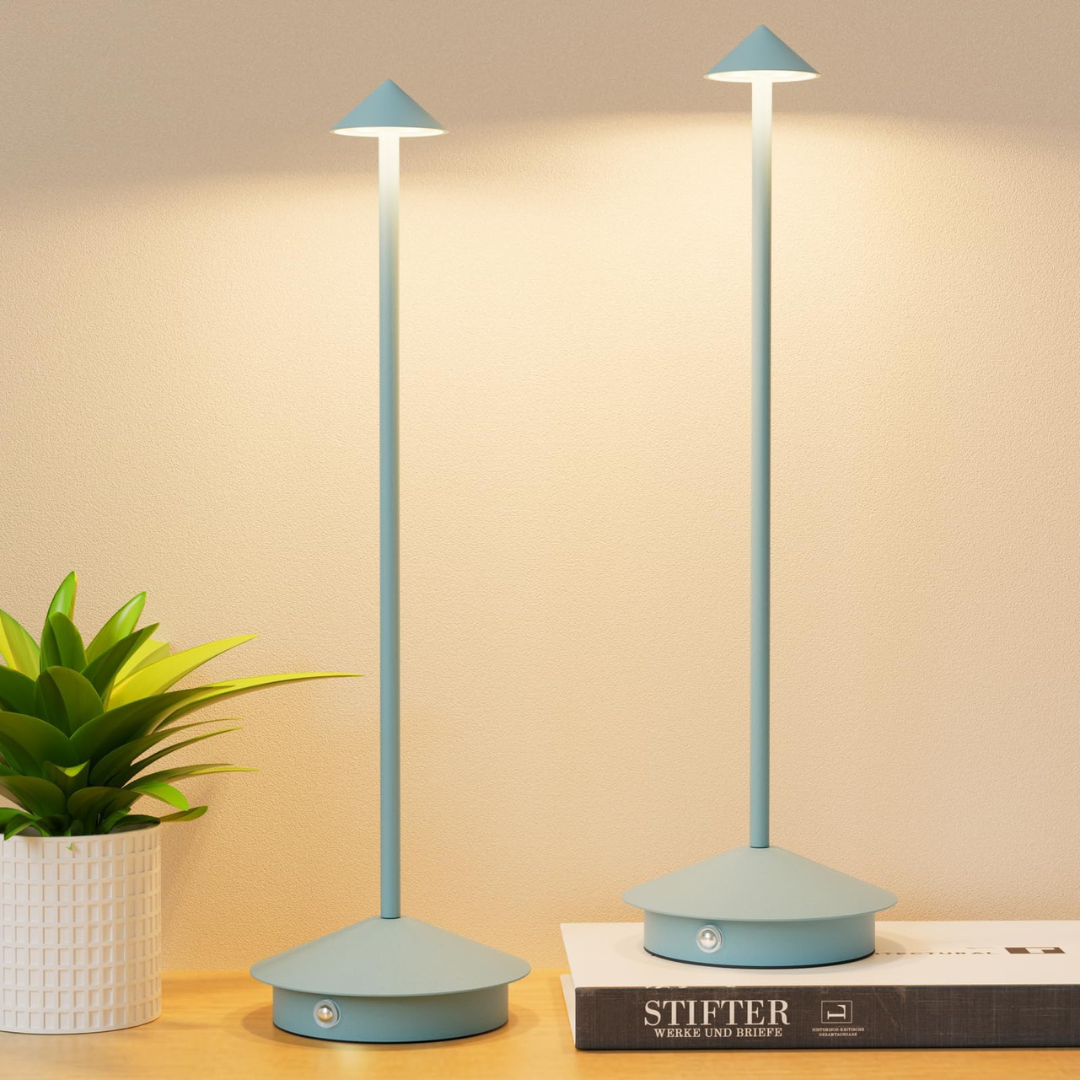 Lámpara de mesa inalámbrica con iluminación regulable y diseño resistente al agua