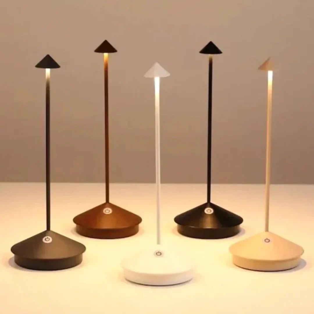 Lámpara de mesa inalámbrica con iluminación regulable y diseño resistente al agua