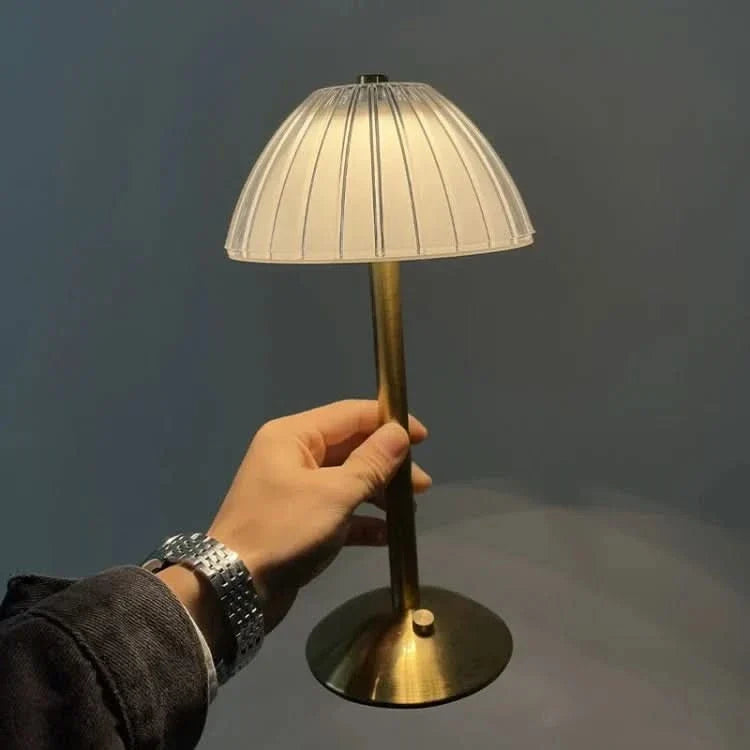 Lámpara de mesa LED de cristal recargable e inalámbrica