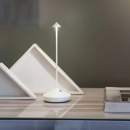 Lámpara de mesa LED inalámbrica para iluminar tu espacio
