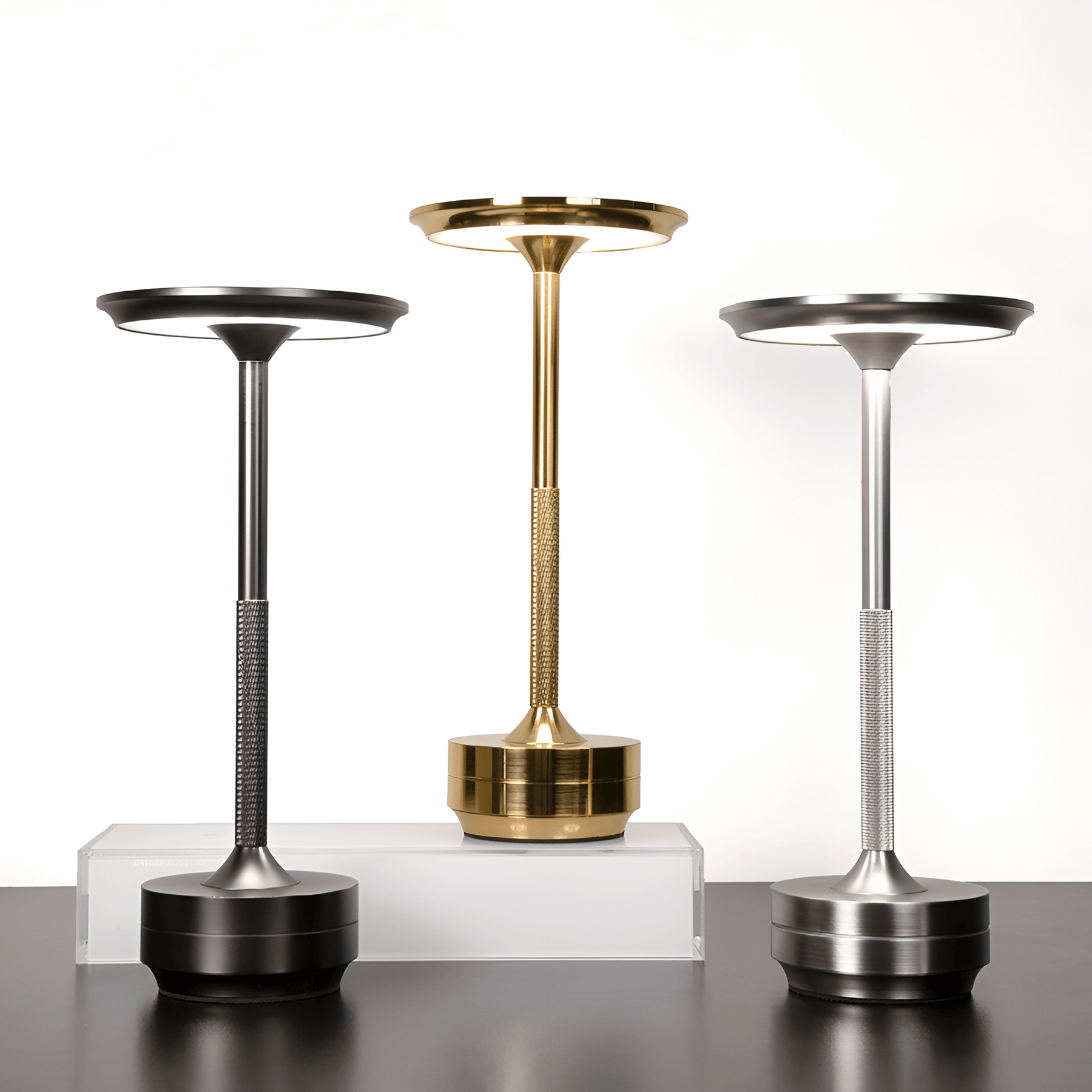 Lámpara de mesa LED inalámbrica y recargable