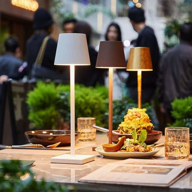 Lámpara de mesa LED inalámbrica y recargable moderna