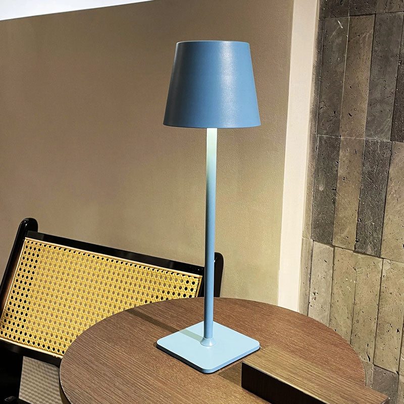 Lámpara de mesa LED inalámbrica y recargable moderna